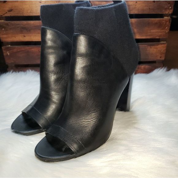 Vince Aren Open Toe Booties - Picture 4 of 10